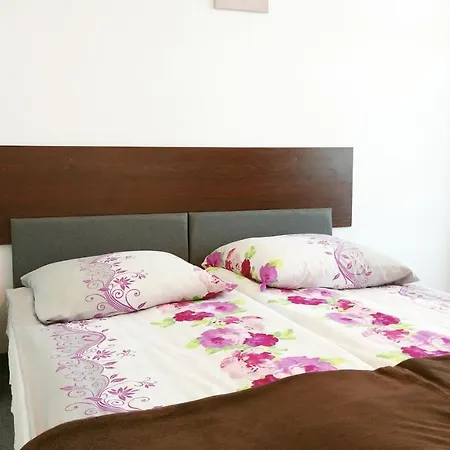 Klif Goscinne W Centrum Blisko Morza