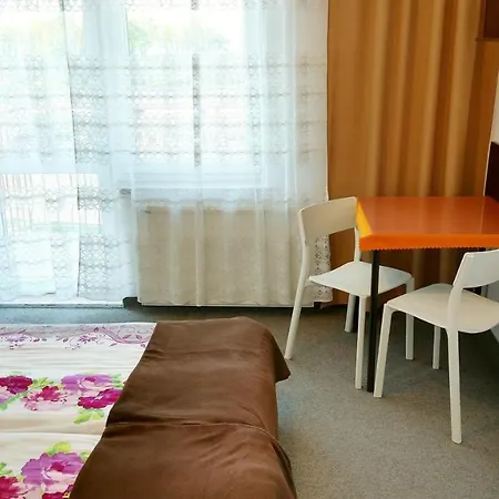Klif Goscinne W Centrum Blisko Morza Vendégház