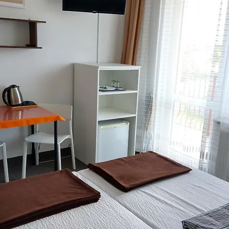 Klif Goscinne W Centrum Blisko Morza Vendégház