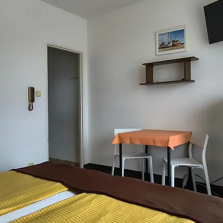 Klif Goscinne W Centrum Blisko Morza Penzion Ustronie Morskie