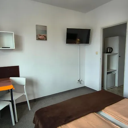Klif Goscinne W Centrum Blisko Morza Vendégház 3*