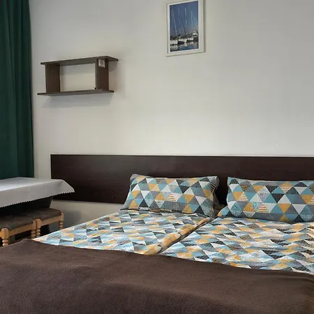 Klif Goscinne W Centrum Blisko Morza Penzion 3*